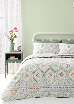 Catherine Lansfield Cameo Floral Bedspread