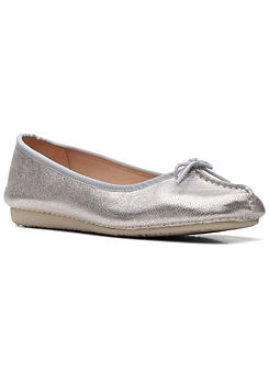 Clarks Ladies Silver Freckle Ice Shoes