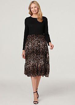Izabel London Leopard Print Tiered Midi Dress