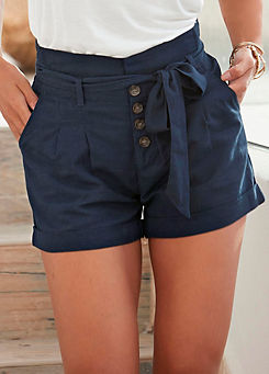 LASCANA Shorts with Tie Belt