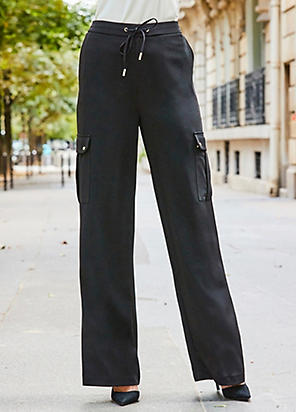 Sosandar Black & White Contrast Trim Zip Front Fit & Flare Jersey