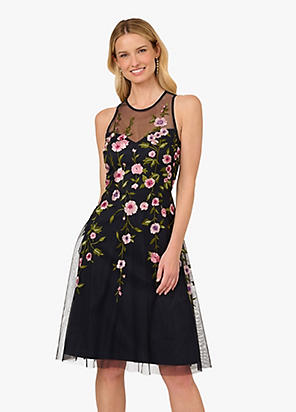【Phase Eight】英国発！ Daisy Lace Midi Dress 花柄 Buy Phase Eight Pink Daisy Lace Midi Dress from the Next UK