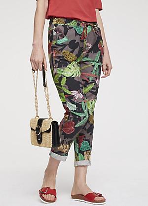 coloured cropped trousers