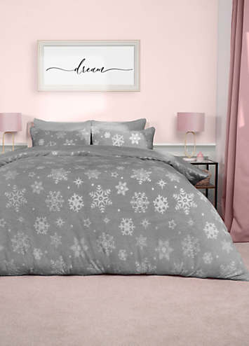 Crimson Snowflake CP2508091CL Duvet Cover Set