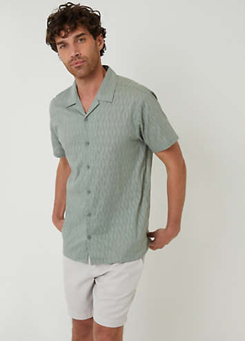 Threaded Pear Clare Trim Short Sleeve Shirt
