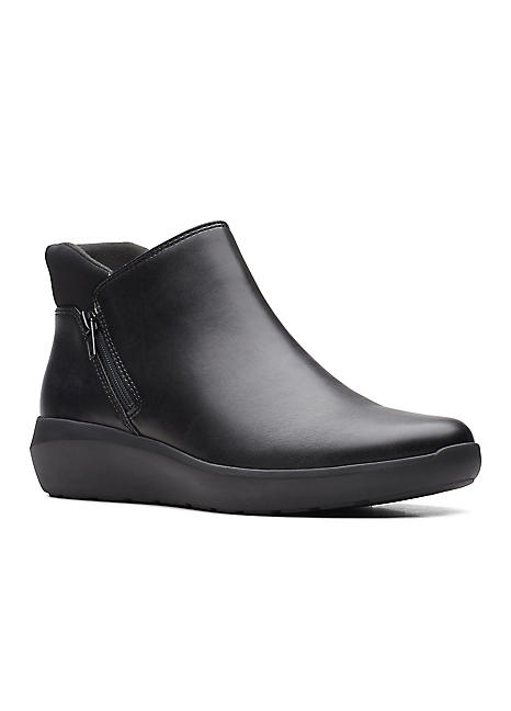 Clarks cloudsteppers outlet wedge ankle boots