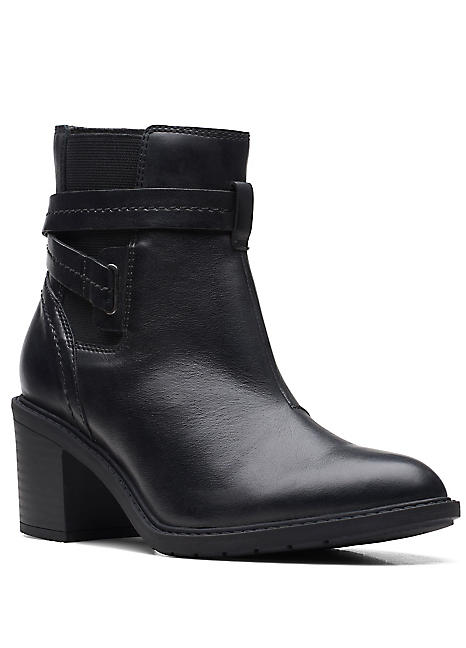 Clarks collection best sale booties