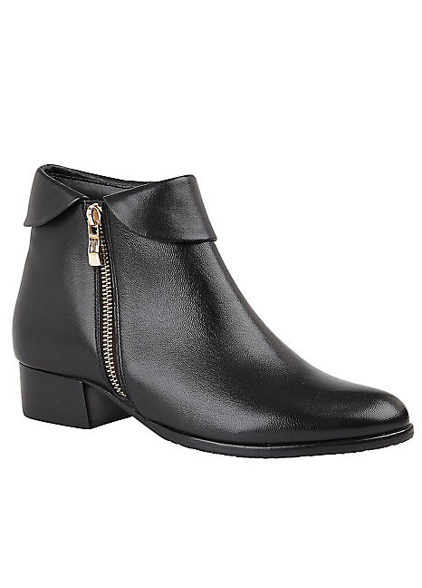 lotus black ankle boots