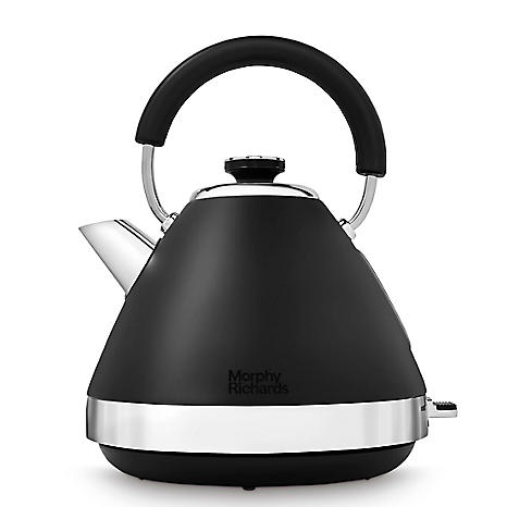 Morphy Richards Venture Pyramid Kettle Red