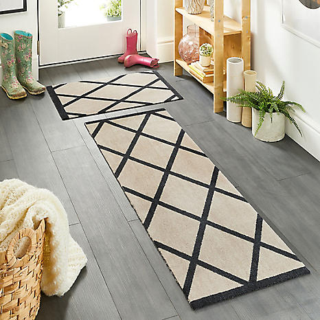 https://kaleidoscope.scene7.com/is/image/OttoUK/466w/my-mat-border-geometric-doormat-runner~80D963FRSP.jpg