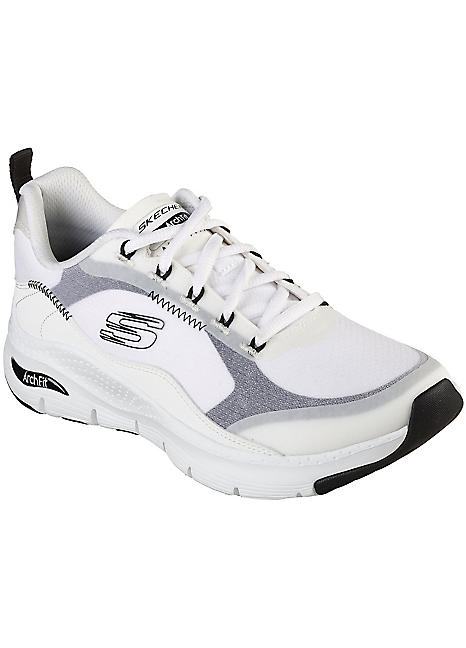 sketchers white pumps
