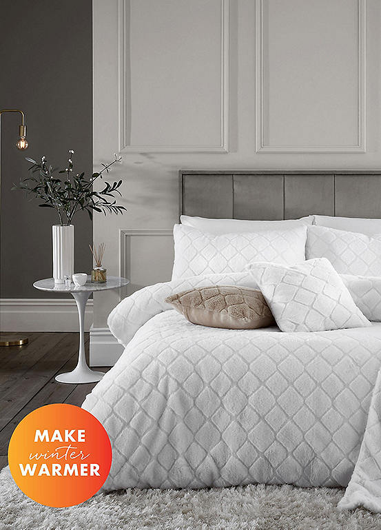 Catherine Lansfield Boudin De Porte En Fausse Fourrure Crème