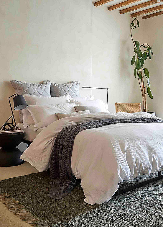 Christy Organic Retreat 100 Cotton 200 Thread Count Bedlinen