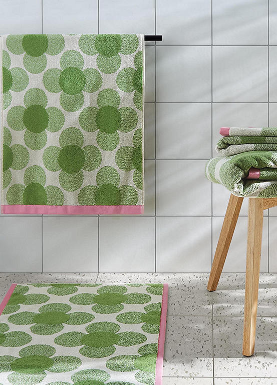 Orla Kiely Retro Flower Cotton Towel Range | Kaleidoscope