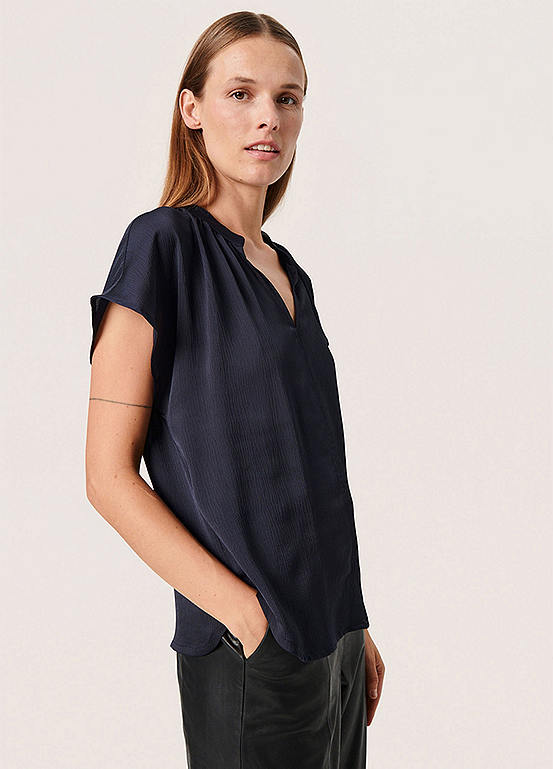 Soaked in Luxury Ioana Short Sleeve Casual Fit Blouse