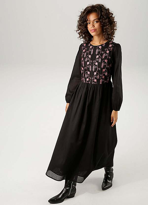 sachin and babi light blue dress Farm Rio Floral Embroidered Ruffle Maxi Dress - Winter Garden Black