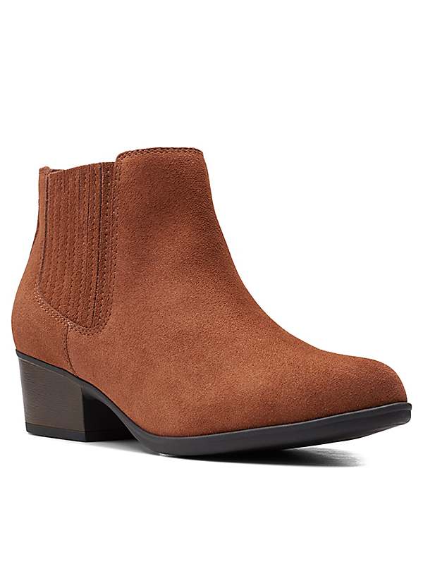 flora soft look boots