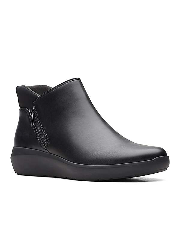 Clarks low hotsell heel boots