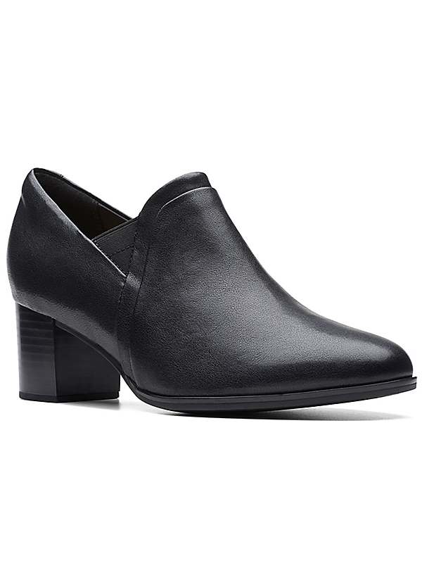 Clarks wide shop fit black shoes