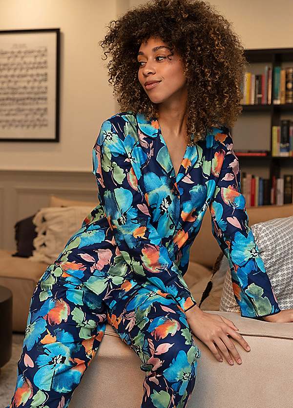 Shop Womens Nightdresses  Pyjama Sets - Cyberjammies