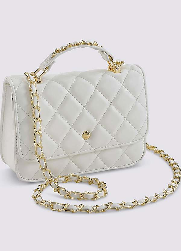 chanel quilted shoulder bag