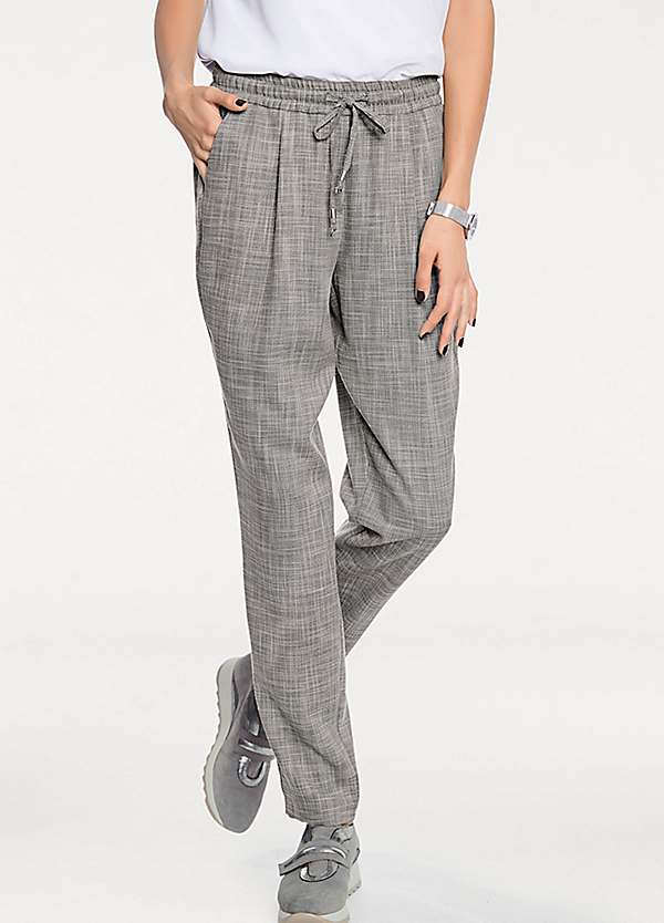 pleated sweatpants