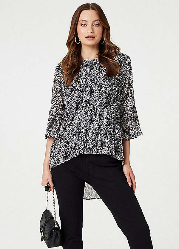 Izabel London Black White Ditsy Floral Flare Sleeve Curve Hem