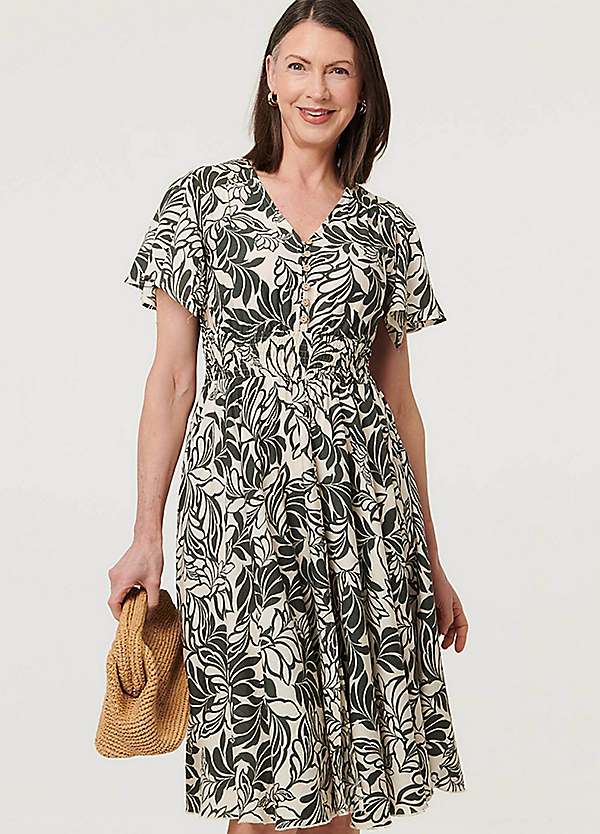 floaty knee length dresses Izabel London Leaf Print Shirred Dress 01-10-25-release