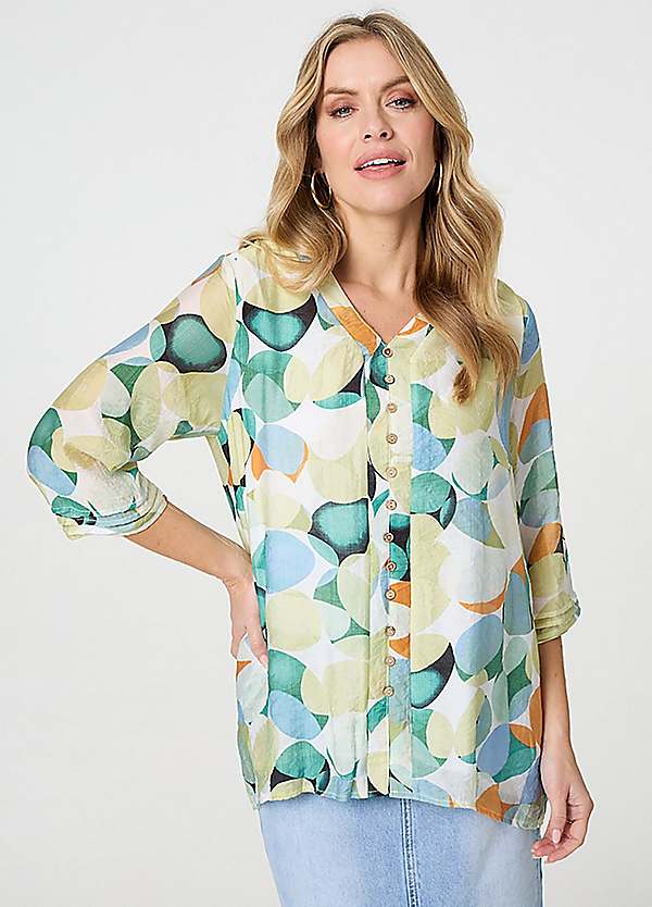 Izabel London Printed Curved Hem Three-Quarter Sleeve Blouse