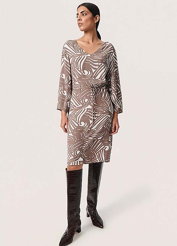 flattering shift dress