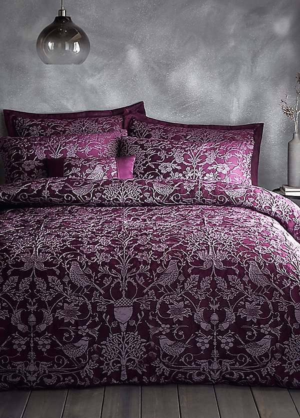 Oak Tree Plum Duvet Cover Standard Pillowcase Set By Kaleidoscope - Plum Super King Bedding Oak Tree Plum Duvet Cover Standard Pillowcase Set By Kaleidoscope - Plum Super King Bedding