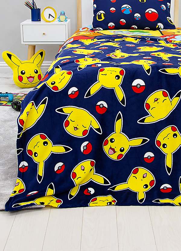 Pokemon Retro Fleece Blanket