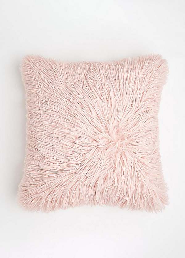 Light pink fur outlet pillow