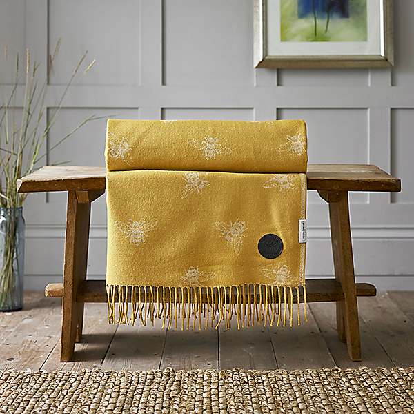 The Lyndon Company Bee Throw