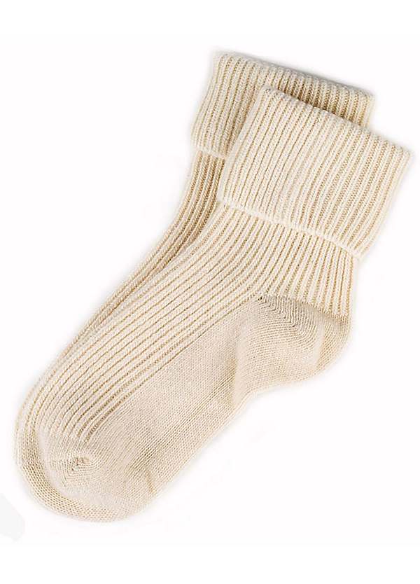 Soft White, Ribbed Cashmere Socks