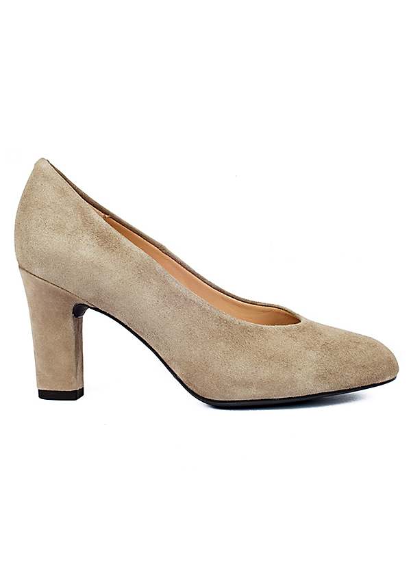 Unisa hot sale court shoes